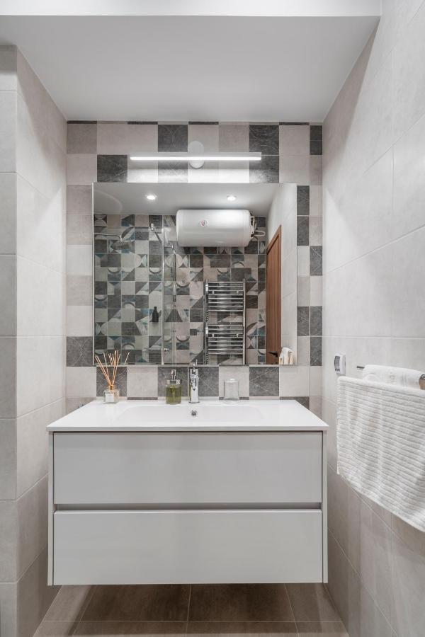 New High-End Designer 3Br Central Apt Sofia Eksteriør billede